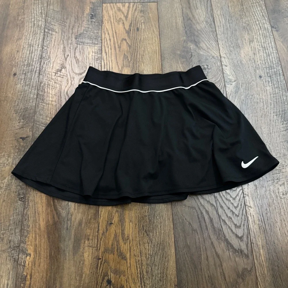 Nike Court Dri-FIT Tennis Skort Black White Piping Athletic Pleated Skirt Small